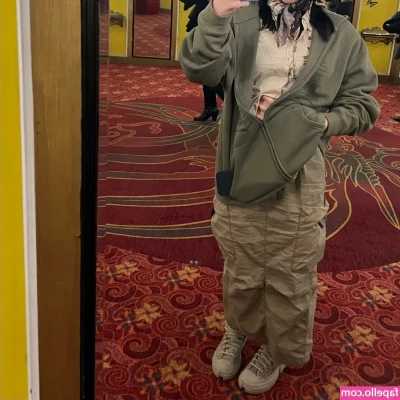 Billie Eilish [ billie-eilish ] - Mi piel y yo   by  pielajena