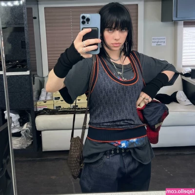 Billie Eilish [ billie-eilish ] - Thanks for hyping me up    One of my eyes appears stoned  The other