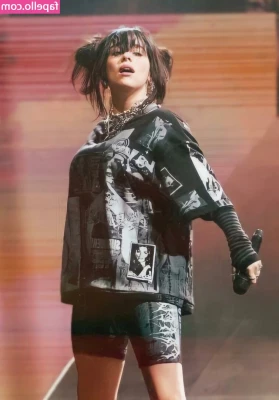 Billie Eilish [ billie-eilish ] - Let me stroke your cock like this ☺️ Check your DMs for the full
