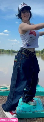 Billie Eilish [ billie-eilish ] - Giving you a show today you won't want to miss ....check your
