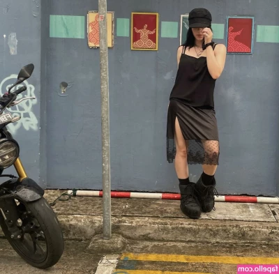 Billie Eilish [ billie-eilish ] - Well, where are you there...? are you taking off my panties already
