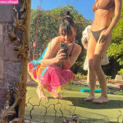 Billie Eilish [ billie-eilish ] - Stay and Fuck My Feet 14 min video  I demanded that you come