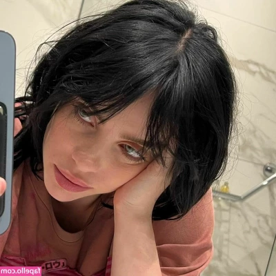 Billie Eilish [ billie-eilish ] - Goodmorning my lovelies 🥰 I will be working again today but