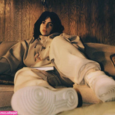 Billie Eilish [ billie-eilish ] - I’m so naughty I need a good hard spank 🥺