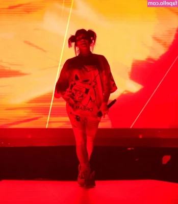 Billie Eilish [ billie-eilish ] - Sorry to have been MIA for a couple days  It was my birthday weekend