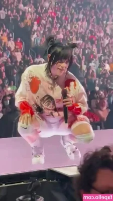 Billie Eilish [ billie-eilish ] - Do you wanna video call ? 👀 We could have a lot of fun 😈