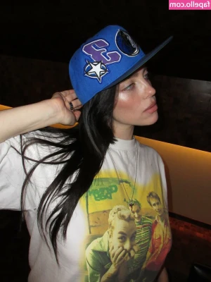 Billie Eilish [ billie-eilish ] - 🚨 𝗛𝗢𝗥𝗡𝗬 𝗢𝗡 𝗧𝗛𝗘