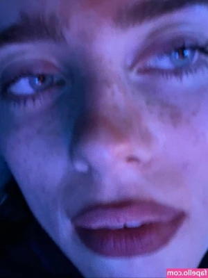 Billie Eilish [ billie-eilish ] - Hi guys💋