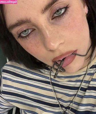 Billie Eilish [ billie-eilish ] - 1 like = 1 grab 🥵