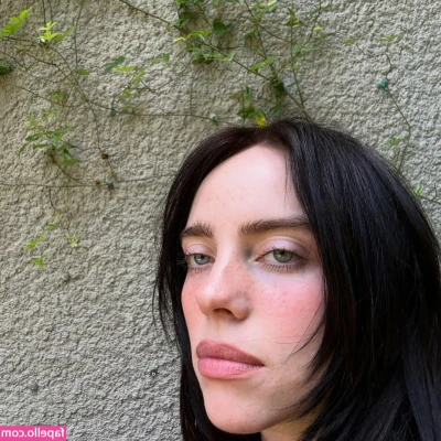 Billie Eilish [ billie-eilish ] - Me encanta sentir una polla grande