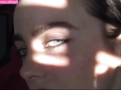 Billie Eilish [ billie-eilish ] - Stare down my shirt while you listen to me slurp on dick 🥰🍆💦