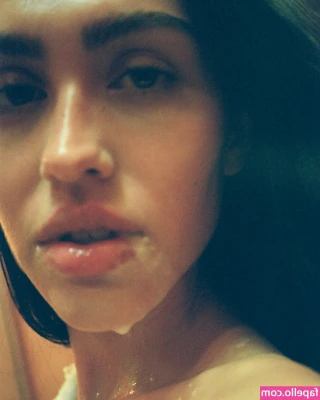 Amelia Hamlin [ amelia-hamlin ] - Sneakily have a peek in my crotchless bodysuit