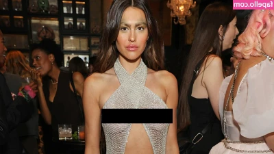 Amelia Hamlin [ amelia-hamlin ] - Being a naughty bitch and posting this from the pub... Barman