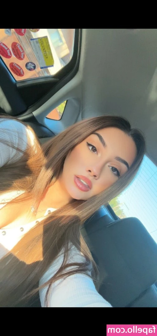 Hollie Jones [ hollie-jones ] - What sort of deals would you like to see sent through messages guys?