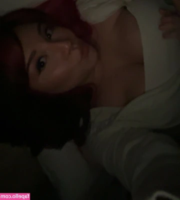Hollie Jones [ hollie-jones ] - Do you have a naughty night out story? I'm out out tonight 😏