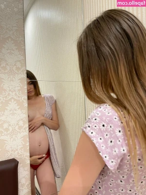 PregnantGirl - An empty movie theater 😈