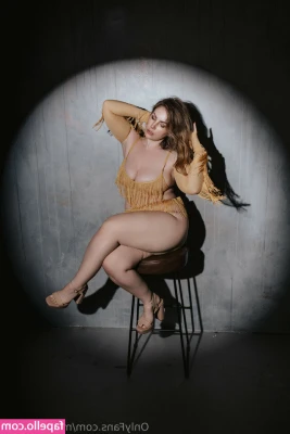 Stephy Miss Curvy [ stephy-miss-curvy ] - Help me take it off