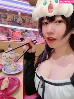 BunnieRennie - For teh tongue lovers  +attempt at ahegao face 🤪