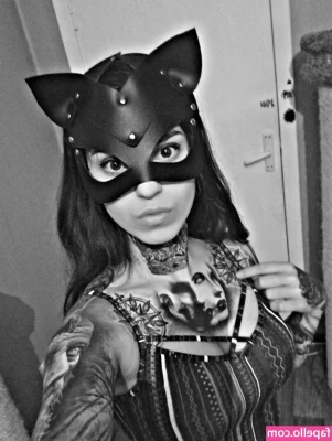 sexwife999 - Just a lil mirror selfie 😸