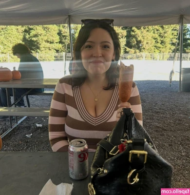 mya_the_papaya [ mya-the-papaya ] - Blowjob Time!