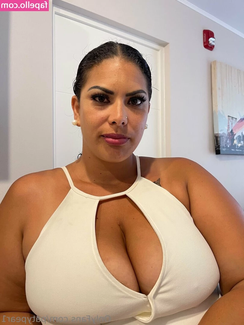 patypear1 - Plug my hole