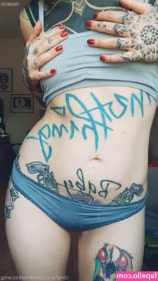 Baleathescarleg - Which hole do you want to fuck first?