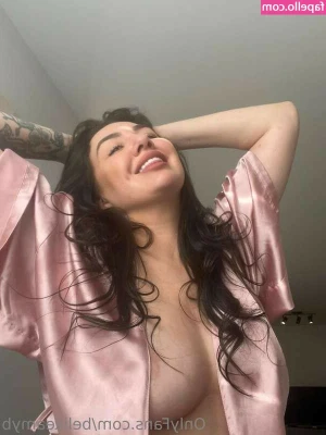 belikeamyb - Hi, guys! I originally had a very naughty video containing some light