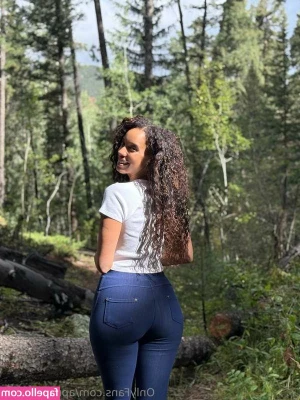 April Blaze [ april-blaze-1 ] - I’m waiting for you to come dominate me daddy🤤 . You gotta let