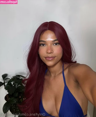 kayla.vy [ kayla-vy-2 ] - Who's ready for the weekend?