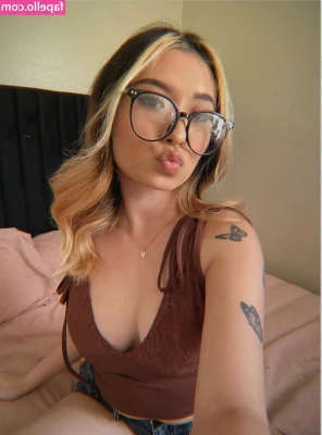 kayla.vy [ kayla-vy-2 ] - Its my birthday in a week!!!! Dont forget my gift
