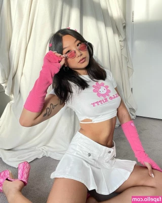 kayla.vy [ kayla-vy-2 ] - I know I ve been slow at posting this month and I apologize  to say I