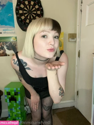 atom_and_eve [ atom-and-eve ] - Dm if you want to sneak under my dress baby