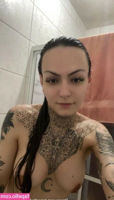 Victoria Carioni [ victoria-carioni ] - I'll live livestream at 11 pm. (Thai time ) on June 23. 