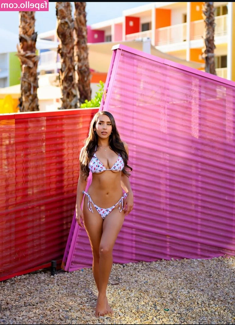 Kiarybel - Pon tu cara quiero sentarme en ella
