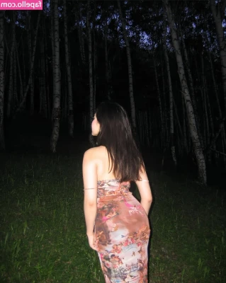 Vicki Mranrr [ vicki-mranrr ] - Somtimes a girl gotta play