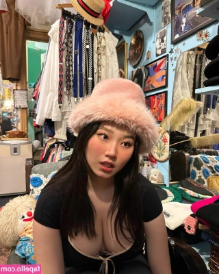 Vicki Mranrr [ vicki-mranrr ] - So sorry again I will get to everybody’s messages and send