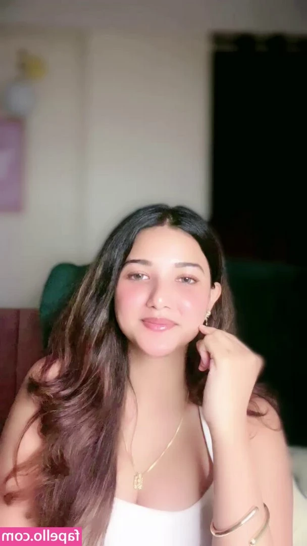 Priyanka Singha [ priyanka-singha ] - Someone come test it out
