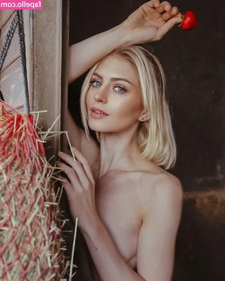 Georgia Brown [ georgia-brown ] - Videito rico al dm 😳 bien sutra para ustedes 😈