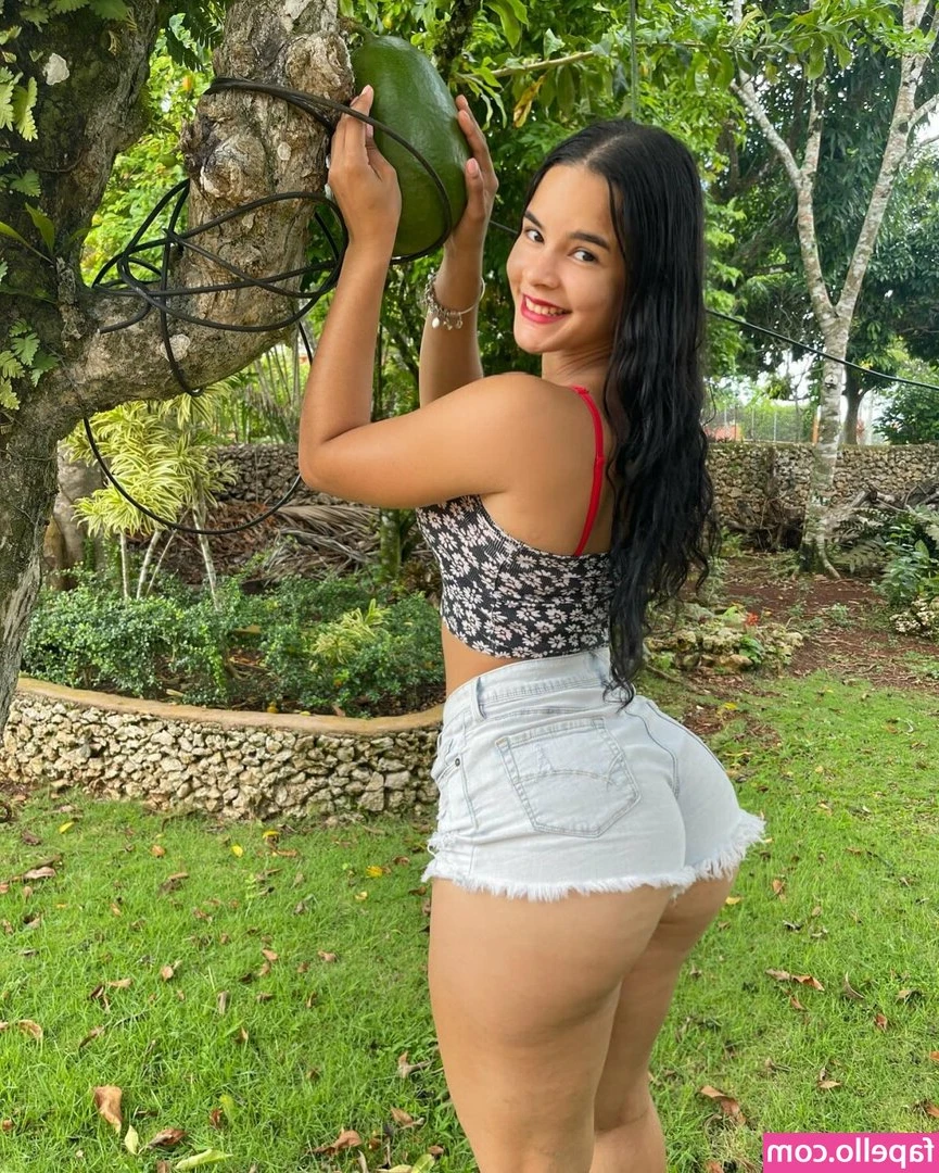 Pamela Maceo [ pamela-maceo ] - arf! 🐶