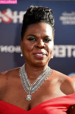 Leslie Jones [ leslie-jones ] - Hope you ve been naughty   lemme help you  littlesphinx