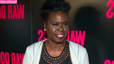 Leslie Jones [ leslie-jones ] - Make sure to check your DMs for the hottest porn 🤤🥹