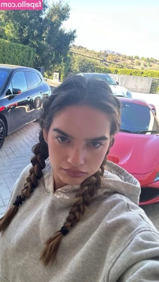 Natalie Noel [ natalie-noel-2 ] - Early birds catches the most worms 🐛 🤪