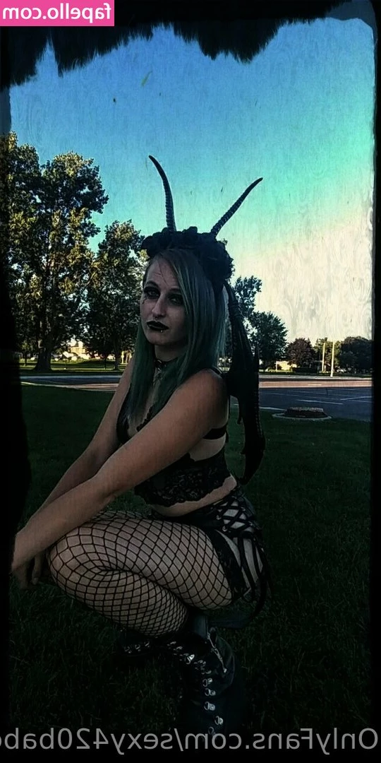 sexy420babe - Hope you ready to lick
