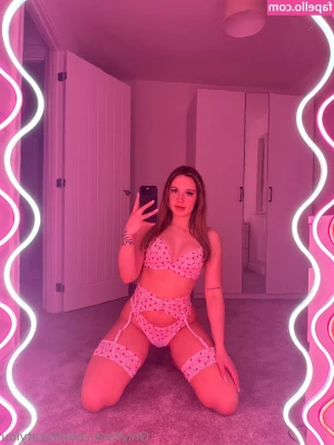 itskatylou [ itskatylou-2 ] - Sexy Saturday  I m open to kinks  slip into my DMs and tell me what