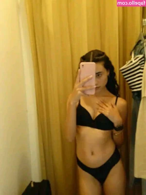 Meninas De Curitiba [ meninas-de-curitiba ] - Tip 42.99$ for 3 personalized and signed pictures by me ❤️
