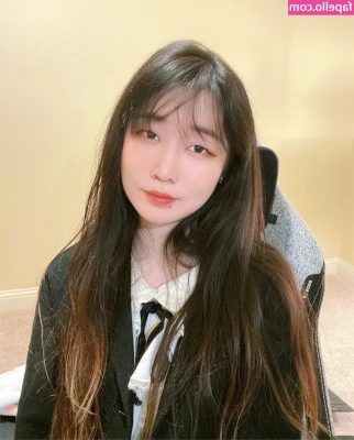 yueko - May or may not have broken one of the machines at the gym today  