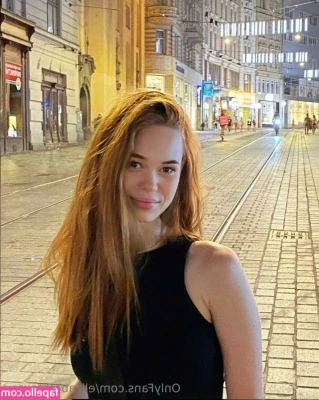 Elizabeth Berard [ elizabeth-berard ] - I want to spend this whole Vacation nude 😘 thank you all for the