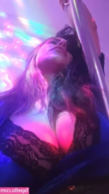 mary.brainqueen [ mary-brainqueen ] - Soft slipper feet 👣