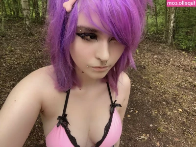 xodaintydoll - I swear ive been so horny lately… please tell me im not the only