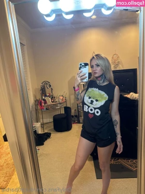 ducatibarbie - Ideas on my next live ? Let’s get creative 🍭